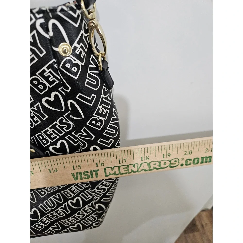 Luv Betsey Betsey Johnson Black White Logo Heart Satchel Crossbody Bag Charm Y2K